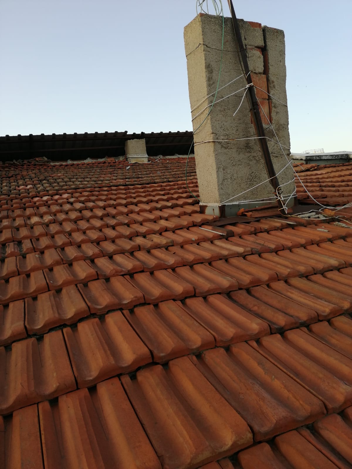 Lüks villa inşaat sahası, modern mimari detaylar